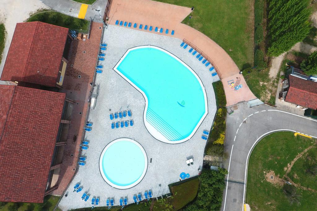 Camping Piantelle Moniga del Garda Exterior foto